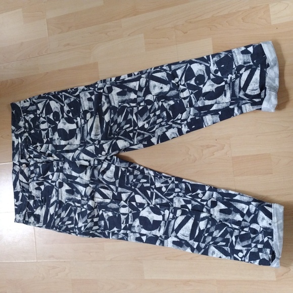 Monki patterned straight leg trousers - Picture 2 of 5
